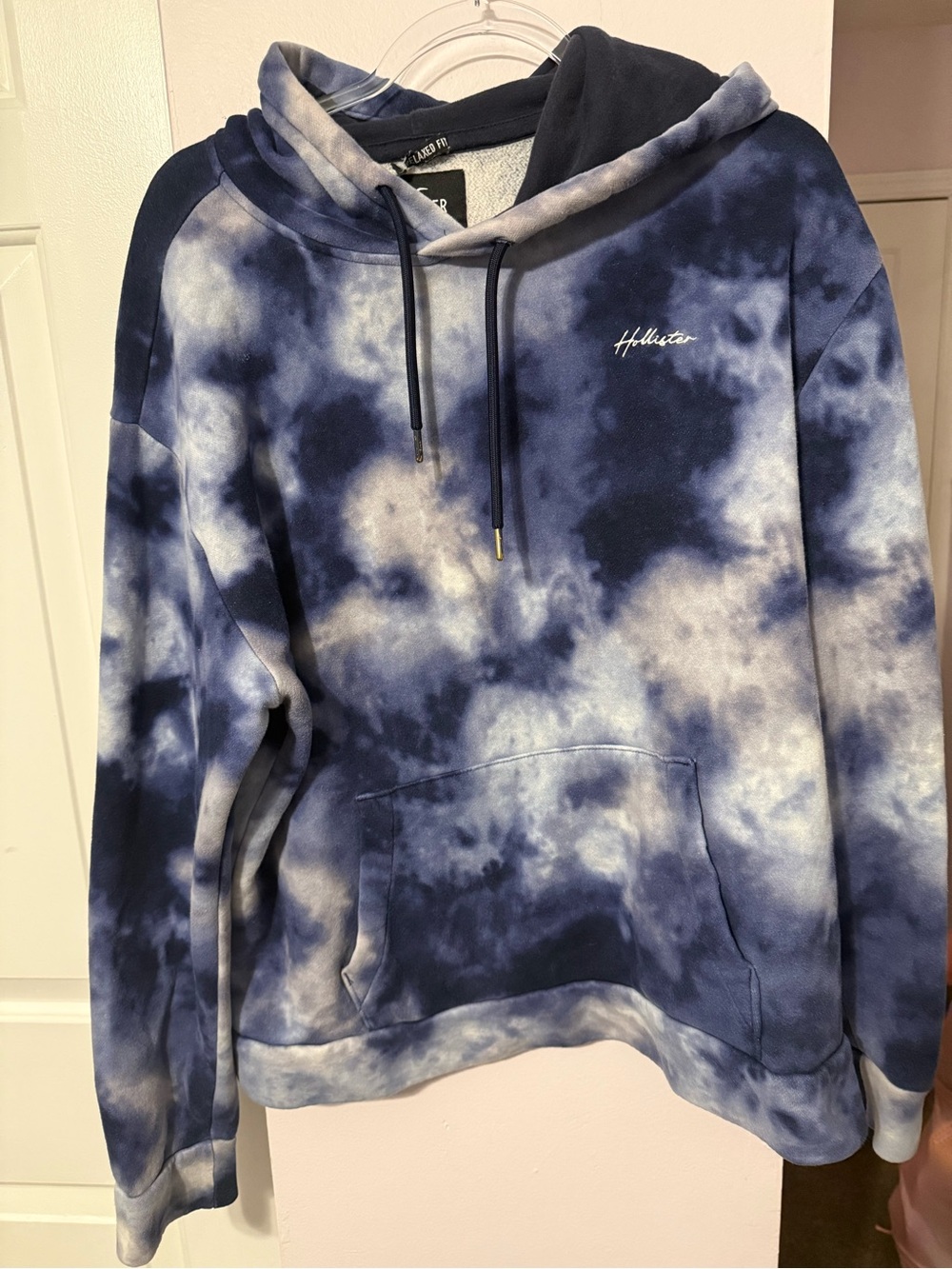 Hollister Men’s Navy and White Tie-Dye Crewneck Hoodie